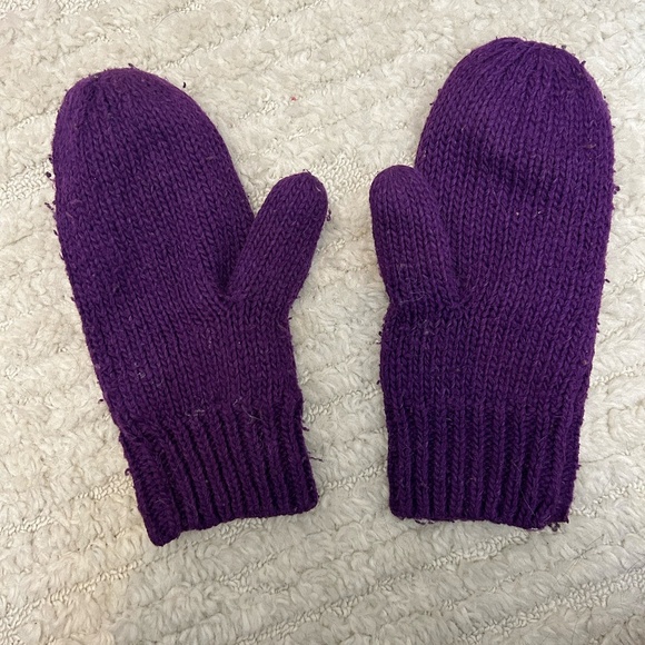 North Face Mittens - Picture 3 of 4